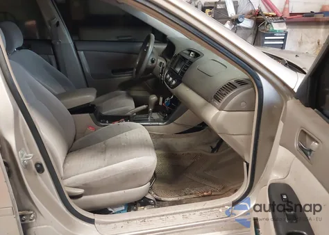 2006 Toyota Camry Le z USA, uszkodzony, nr VIN 4T1BE32K86U150638